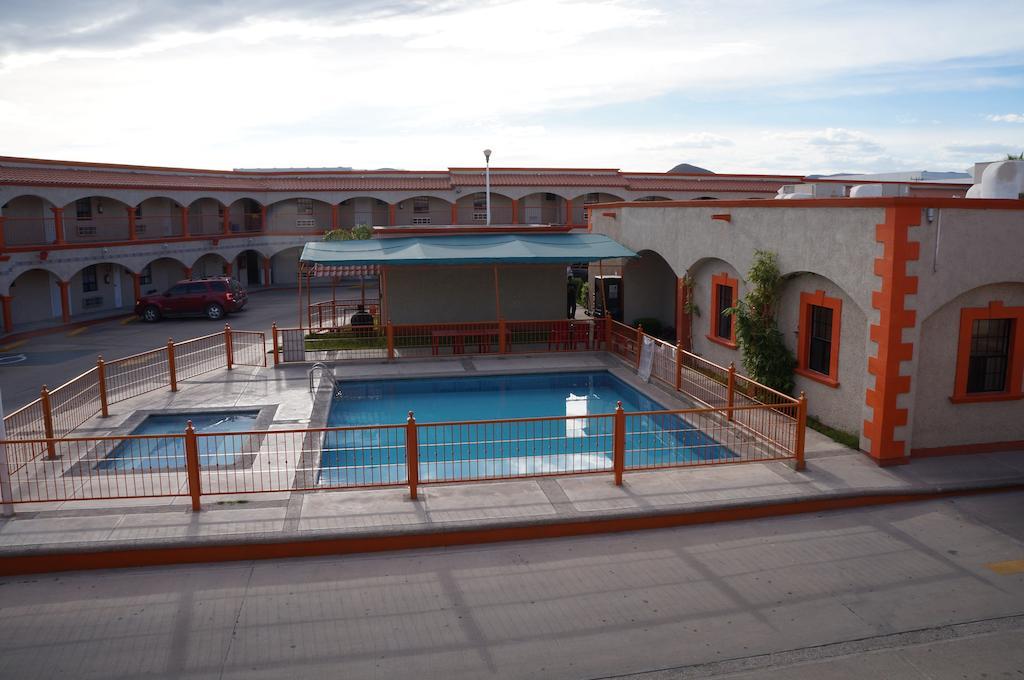 Hotel Sntenario Chihuahua Dış mekan fotoğraf